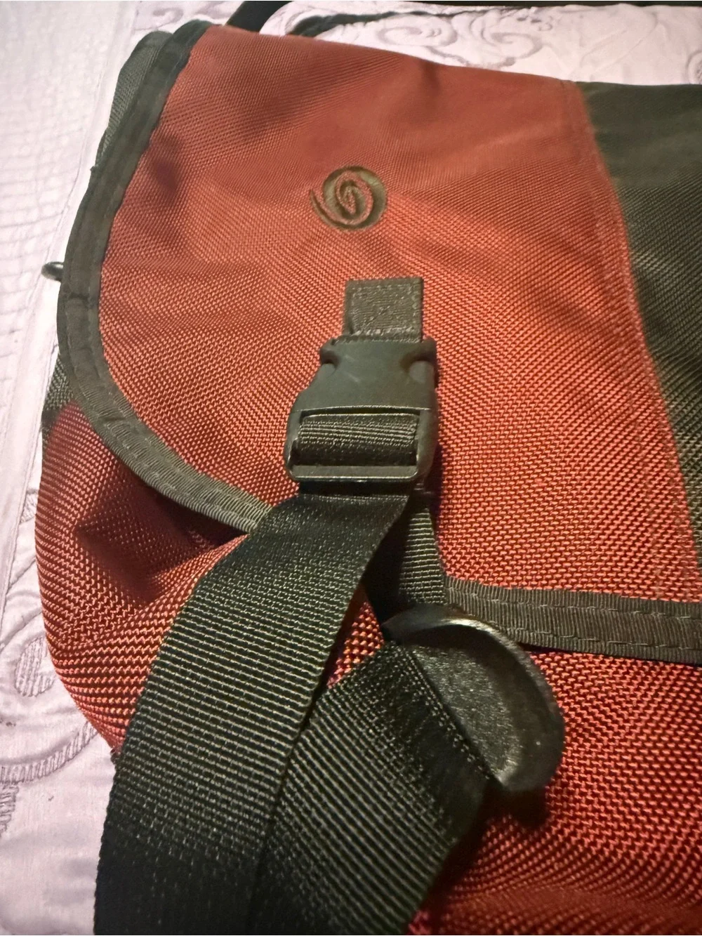 Maroon & Black Canvas Messenger Bag - Unknown Brand